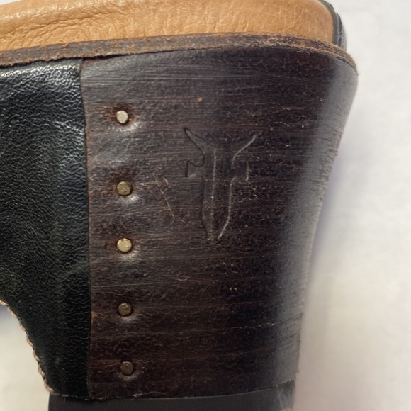 Frye Women’s Black Leather and Wood Mules, Size 7.5 - Picture 7 of 8